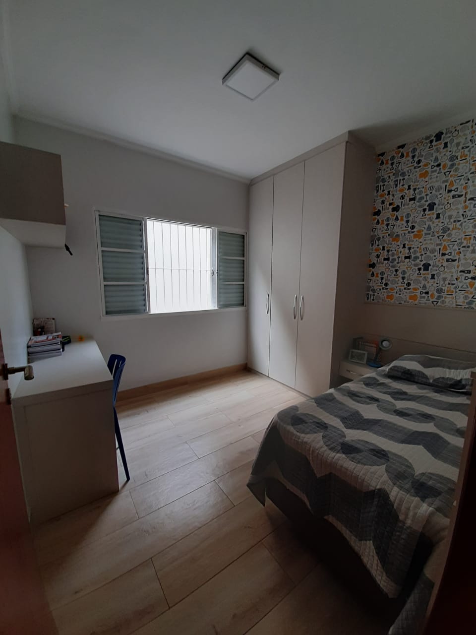 Casa à venda com 3 quartos, 300m² - Foto 3