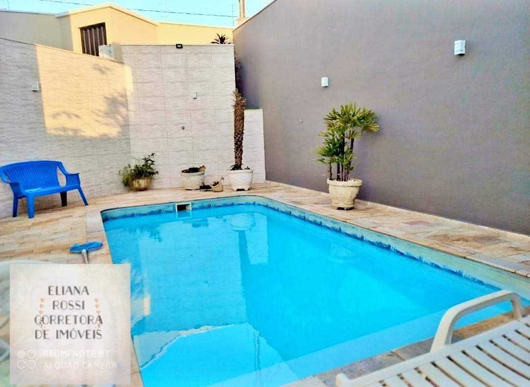 Casa à venda com 4 quartos, 300m² - Foto 3