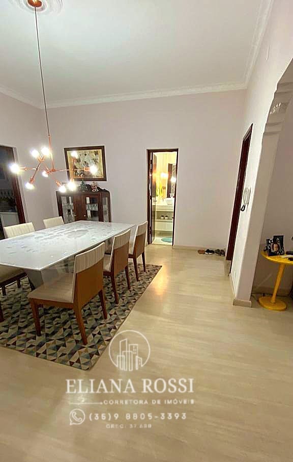 Casa à venda com 2 quartos, 180m² - Foto 12