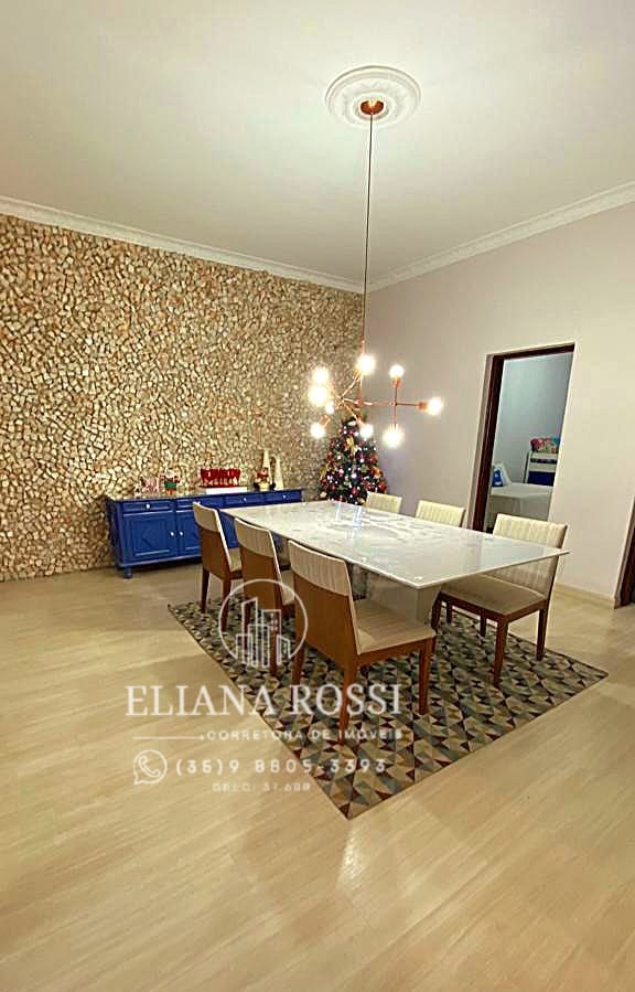 Casa à venda com 2 quartos, 180m² - Foto 8