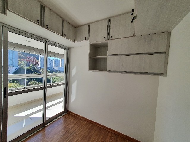 Apartamento à venda com 3 quartos, 85m² - Foto 5