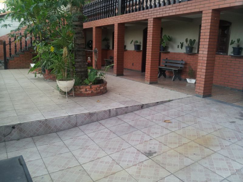 Casa à venda com 5 quartos, 250m² - Foto 11