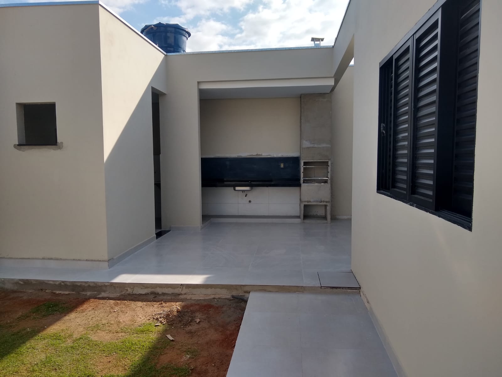 Casa à venda com 3 quartos, 220m² - Foto 5