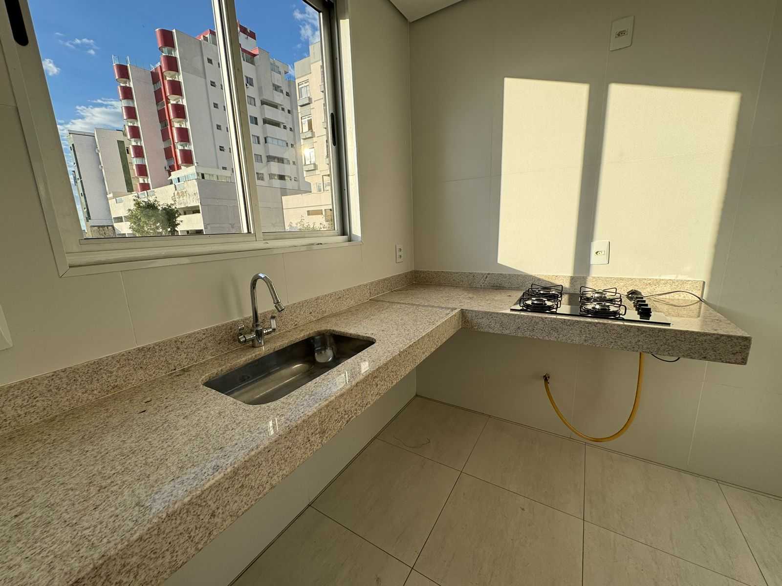 Apartamento à venda com 3 quartos, 98m² - Foto 4