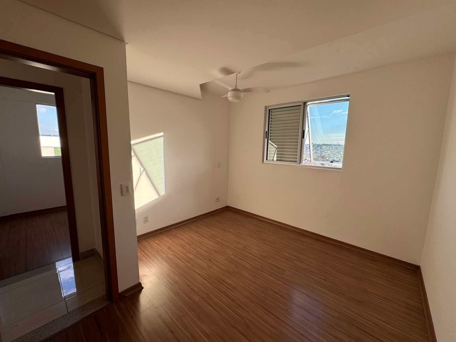 Apartamento à venda com 3 quartos, 98m² - Foto 15