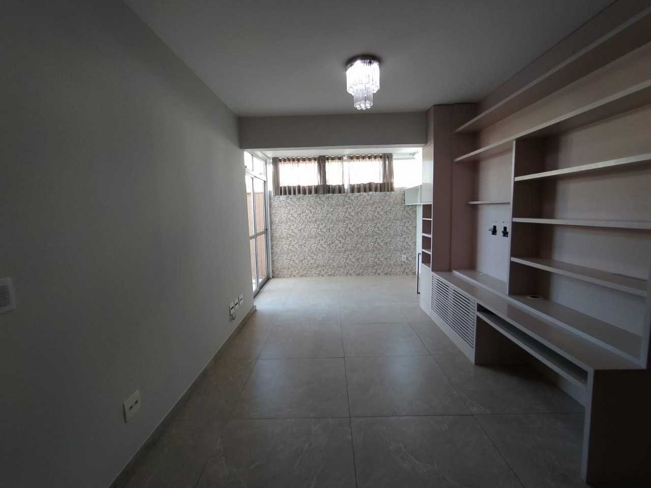 Apartamento à venda com 3 quartos, 135m² - Foto 3