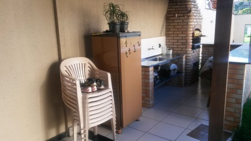 Casa à venda com 4 quartos, 360m² - Foto 3