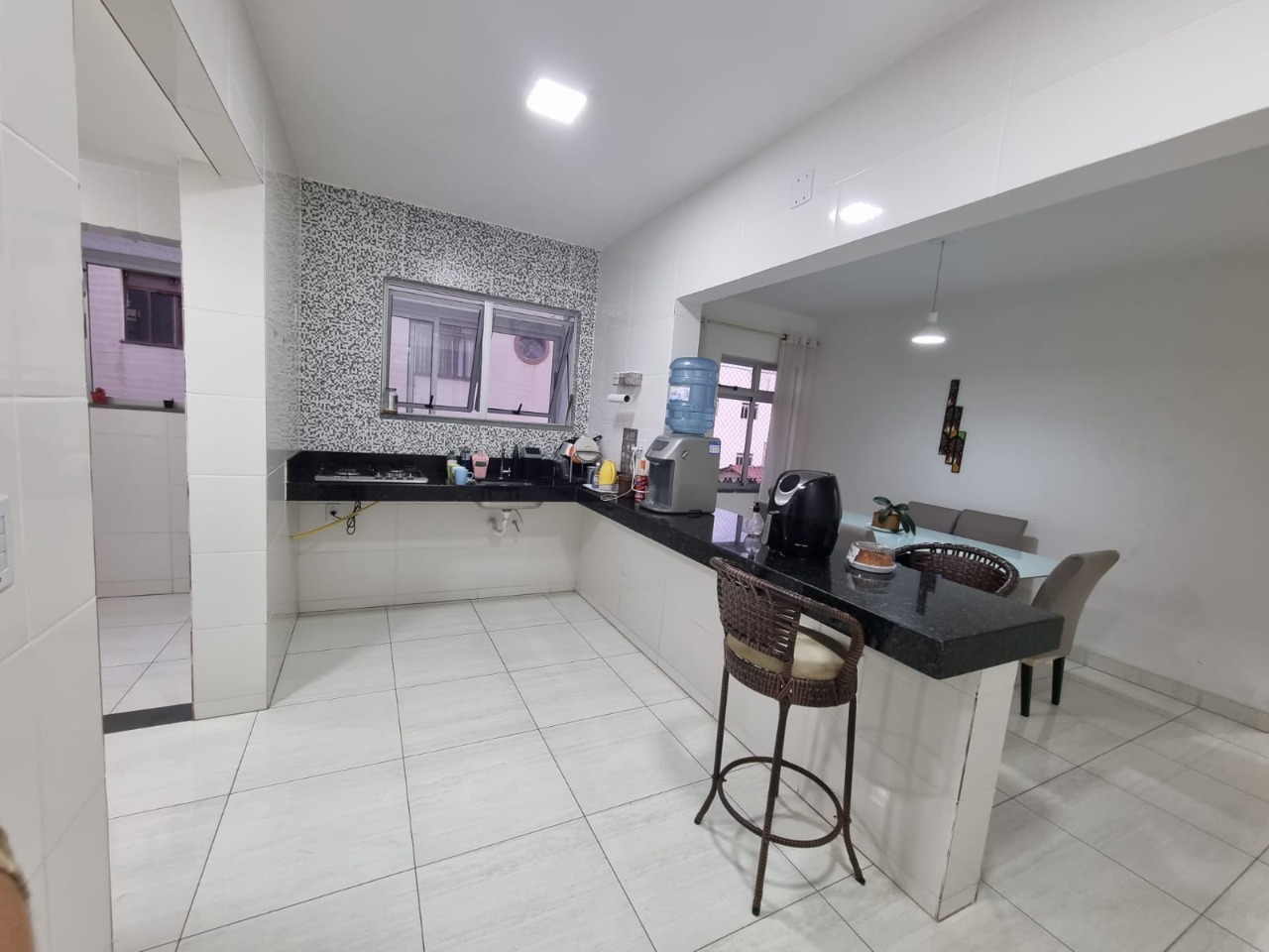 Apartamento à venda com 2 quartos, 60m² - Foto 6