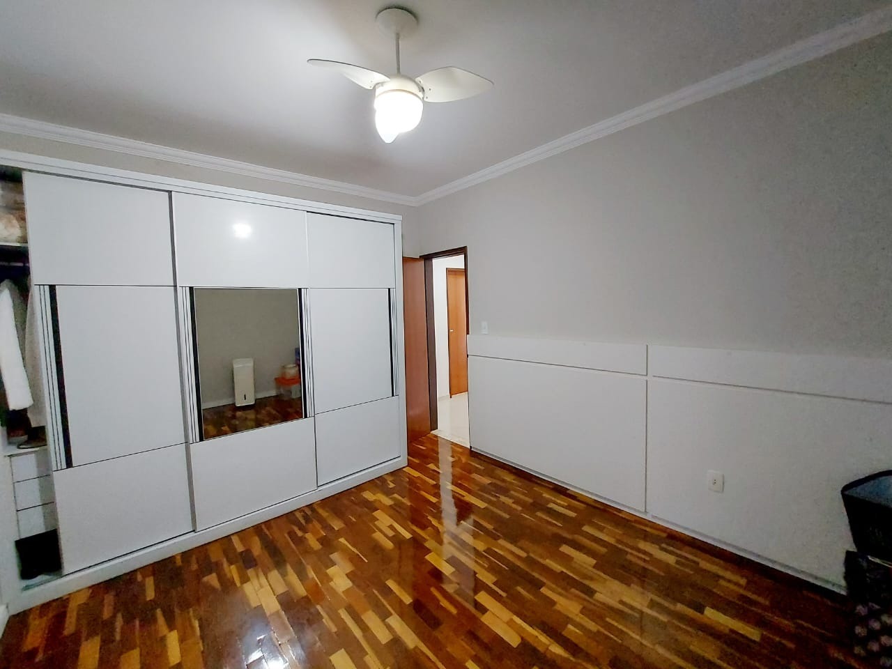 Casa à venda com 4 quartos, 204m² - Foto 15