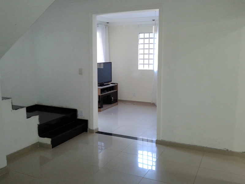 Casa à venda com 5 quartos, 160m² - Foto 2