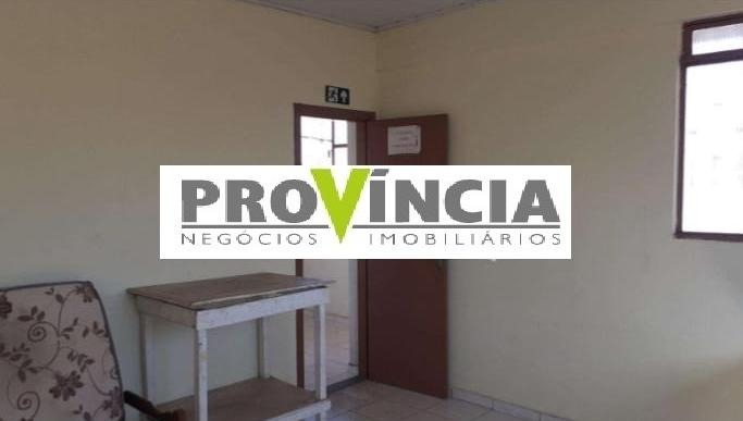 Casa à venda com 3 quartos, 180m² - Foto 4