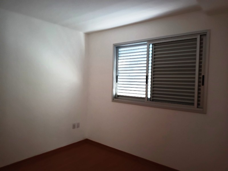 Apartamento à venda com 2 quartos, 62m² - Foto 9