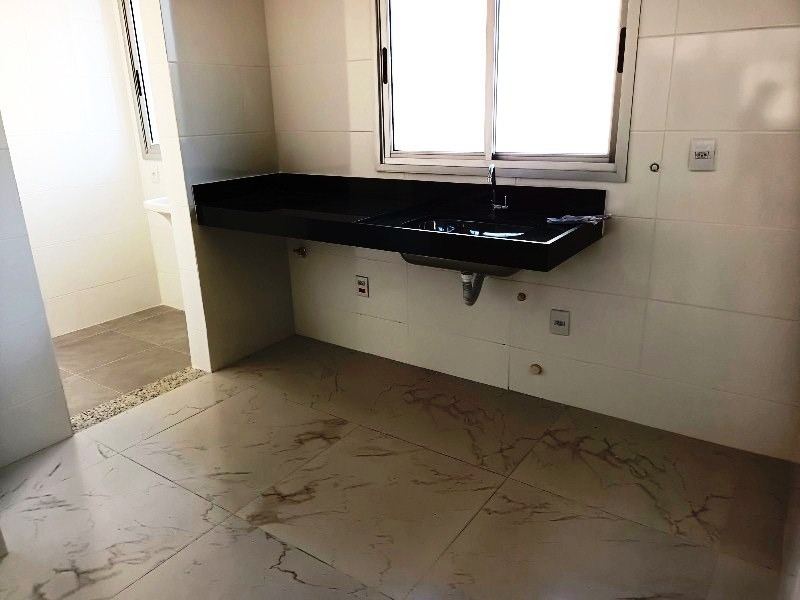 Apartamento à venda com 2 quartos, 62m² - Foto 20