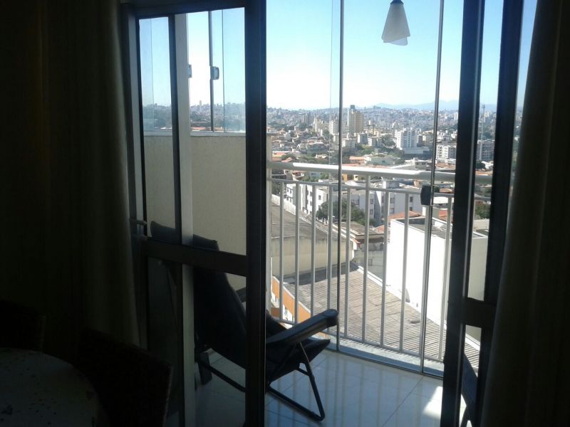 Apartamento à venda com 2 quartos, 65m² - Foto 4