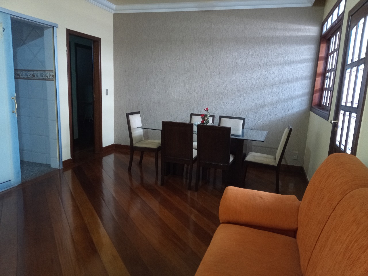 Apartamento à venda com 3 quartos, 40m² - Foto 2