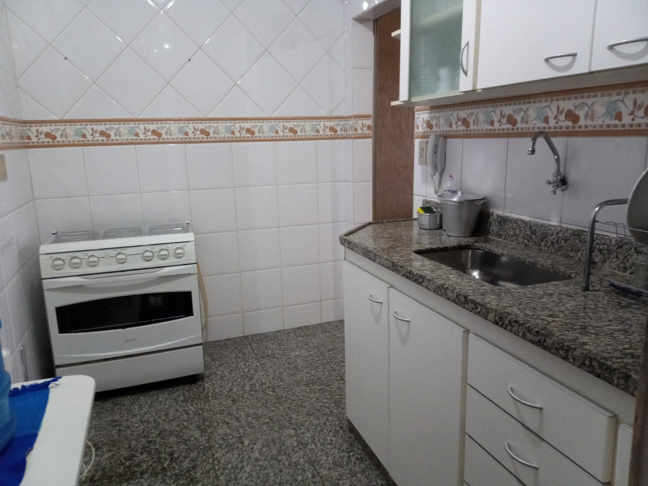 Apartamento à venda com 3 quartos, 40m² - Foto 6