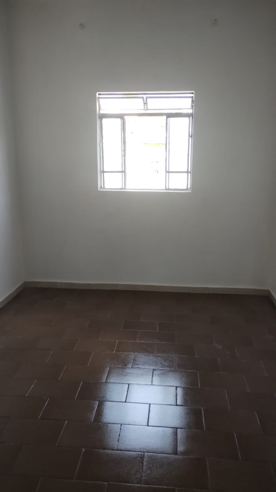 Casa para alugar com 2 quartos, 45m² - Foto 2