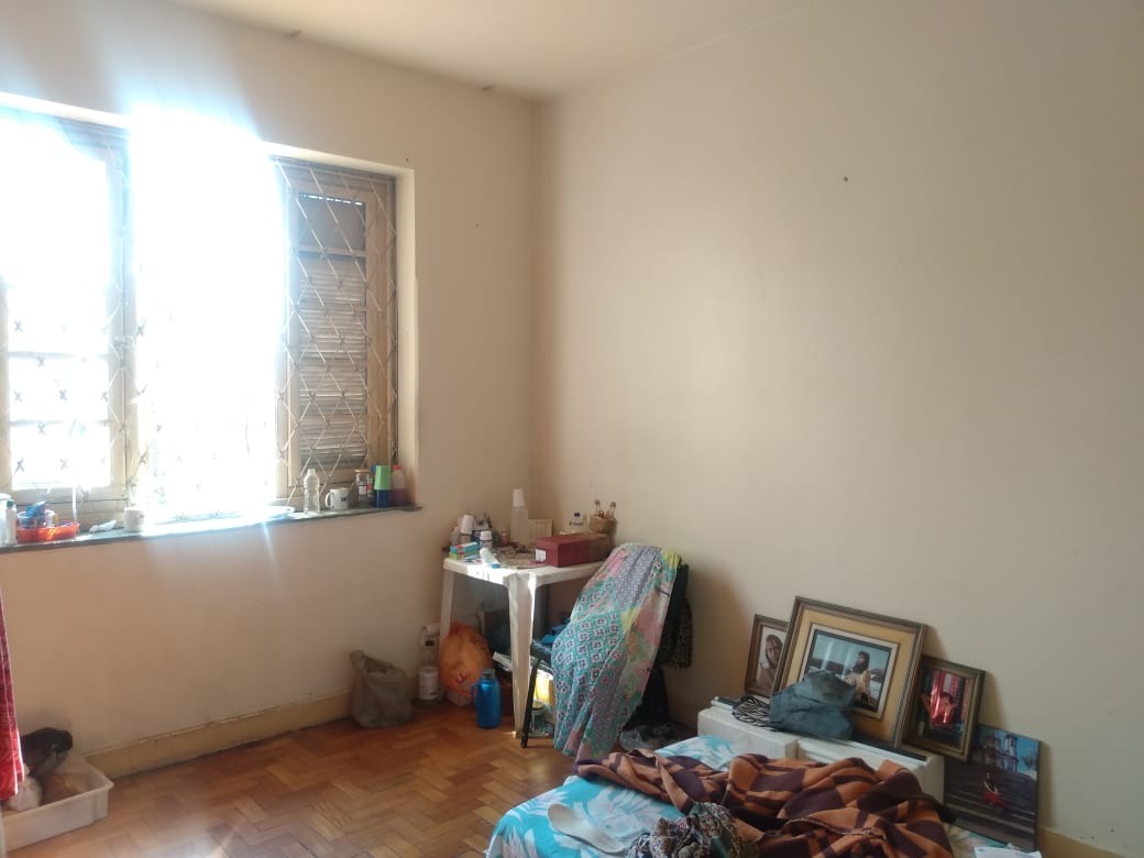 Casa à venda com 4 quartos, 300m² - Foto 3