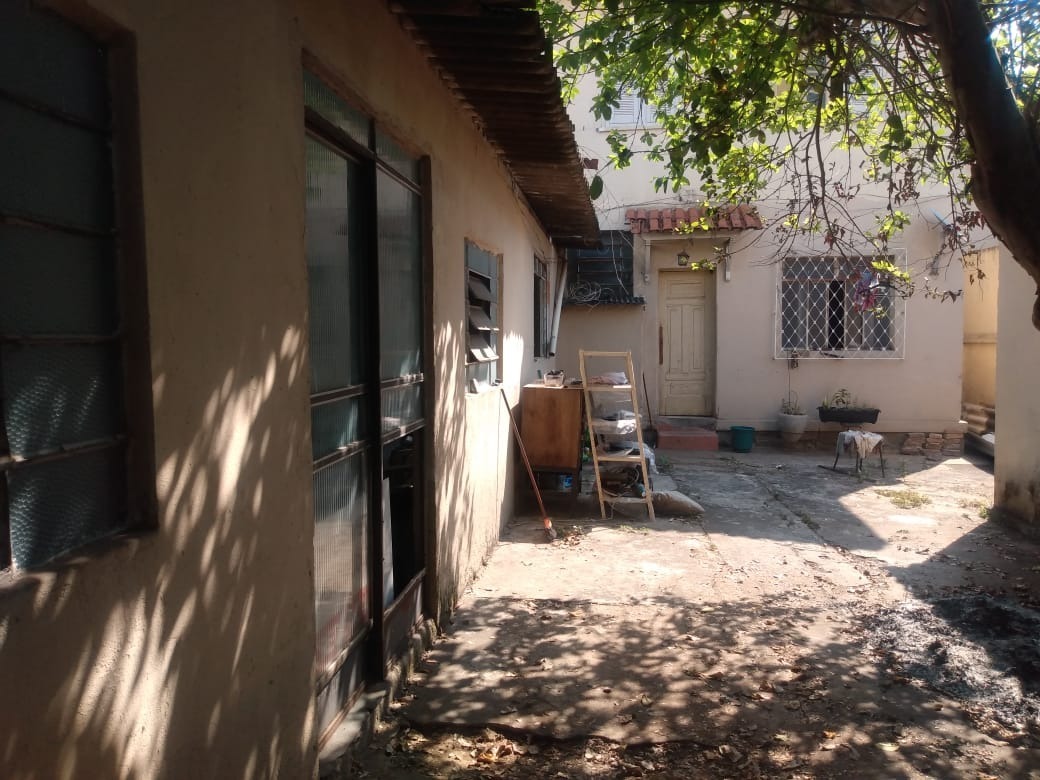 Casa à venda com 4 quartos, 300m² - Foto 13