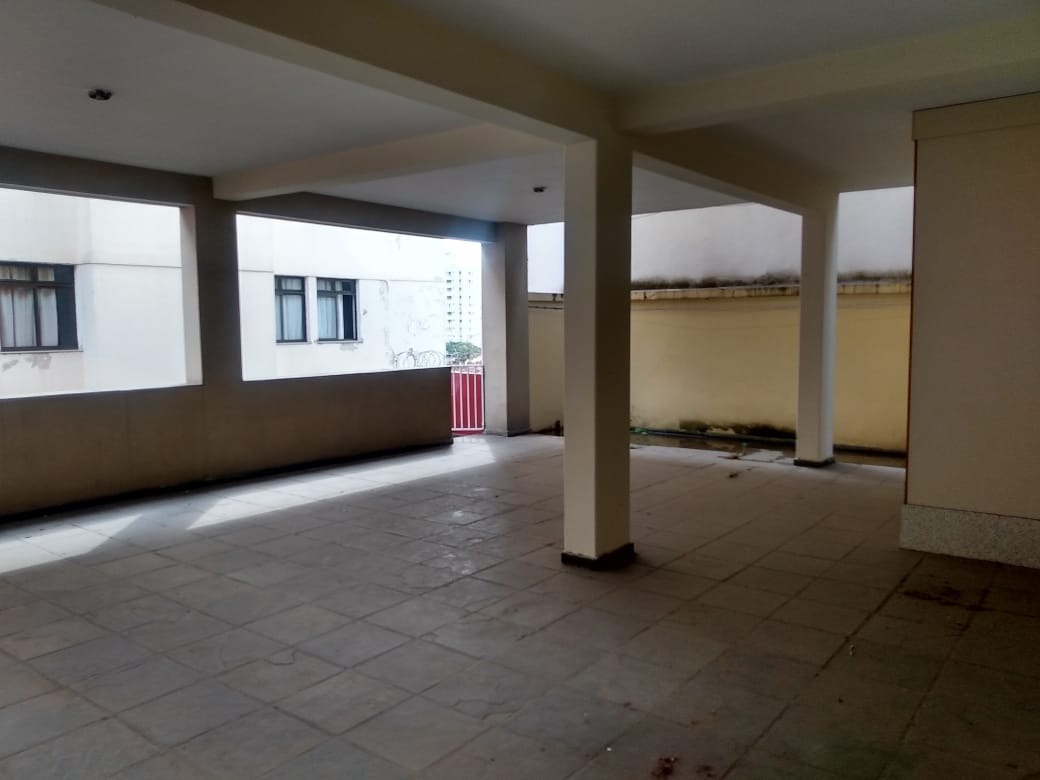 Casa à venda com 4 quartos, 360m² - Foto 7