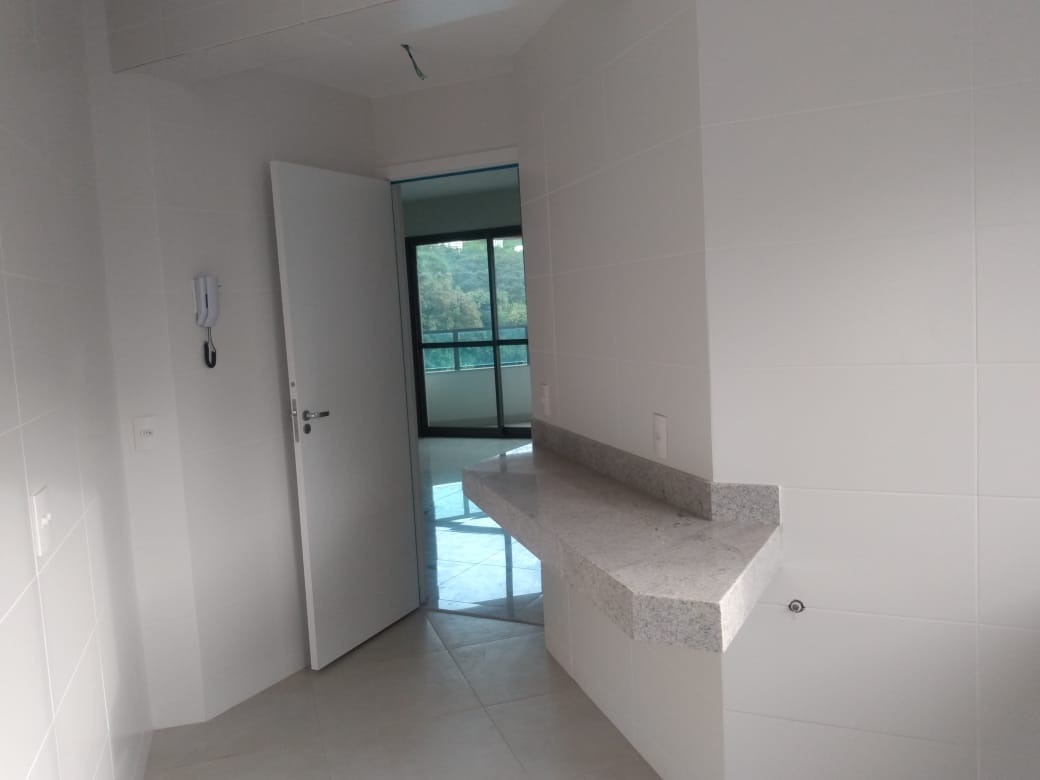 Apartamento à venda com 3 quartos, 86m² - Foto 8