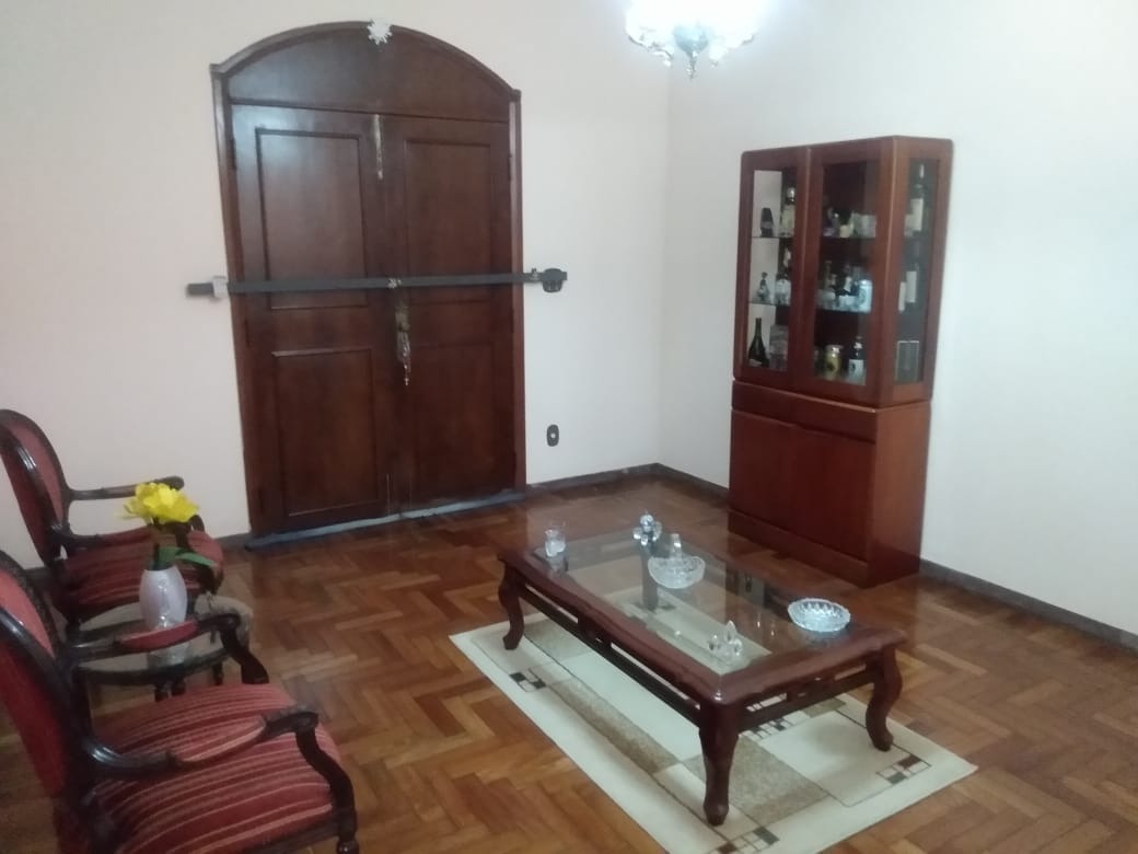 Casa à venda com 9 quartos, 360m² - Foto 16