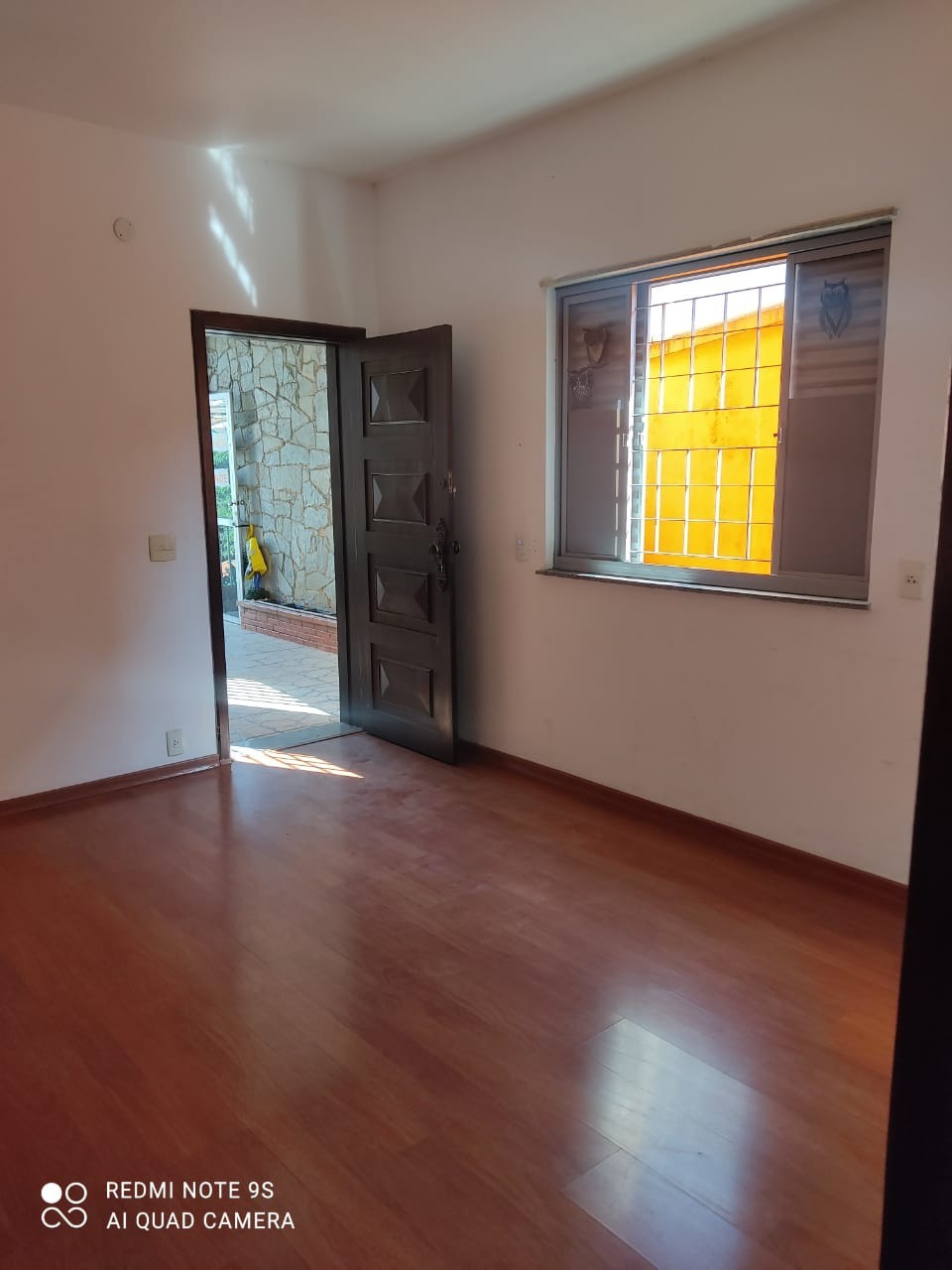 Casa à venda com 4 quartos, 129m² - Foto 1