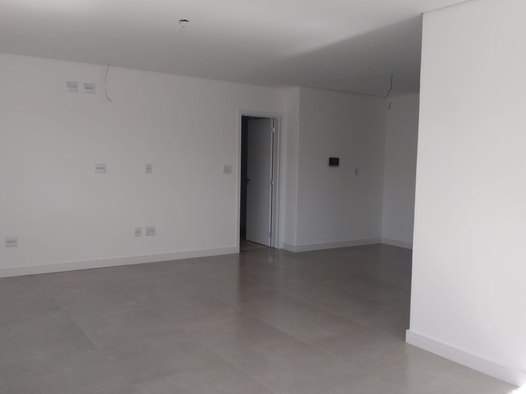 Apartamento à venda com 4 quartos, 143m² - Foto 3