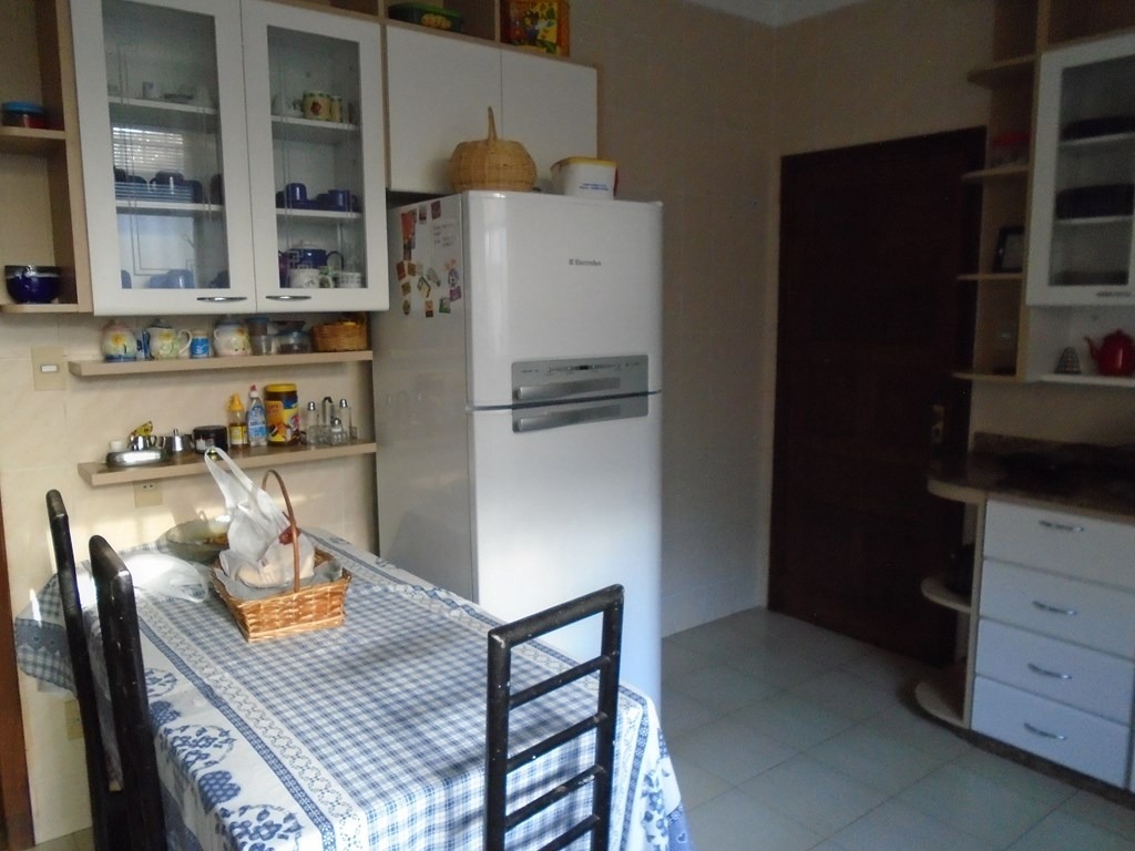 Apartamento à venda com 3 quartos, 218m² - Foto 5