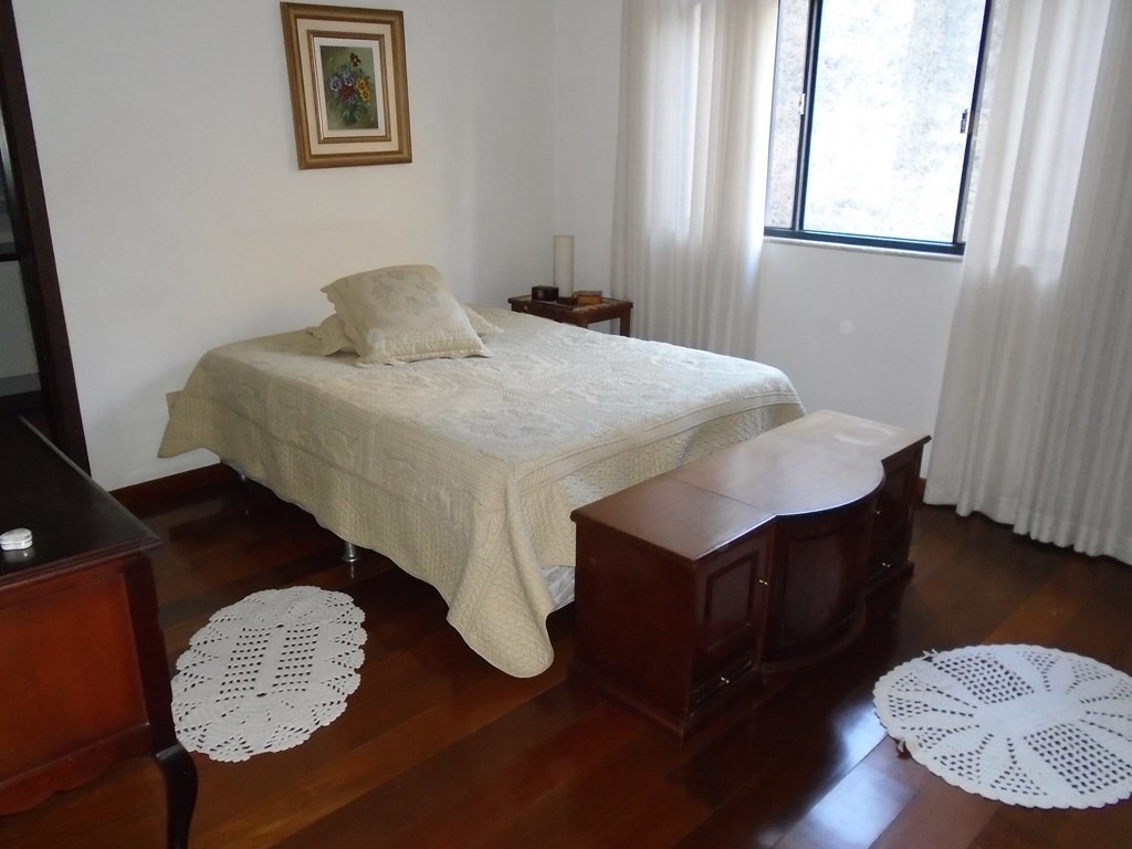 Apartamento à venda com 3 quartos, 218m² - Foto 9