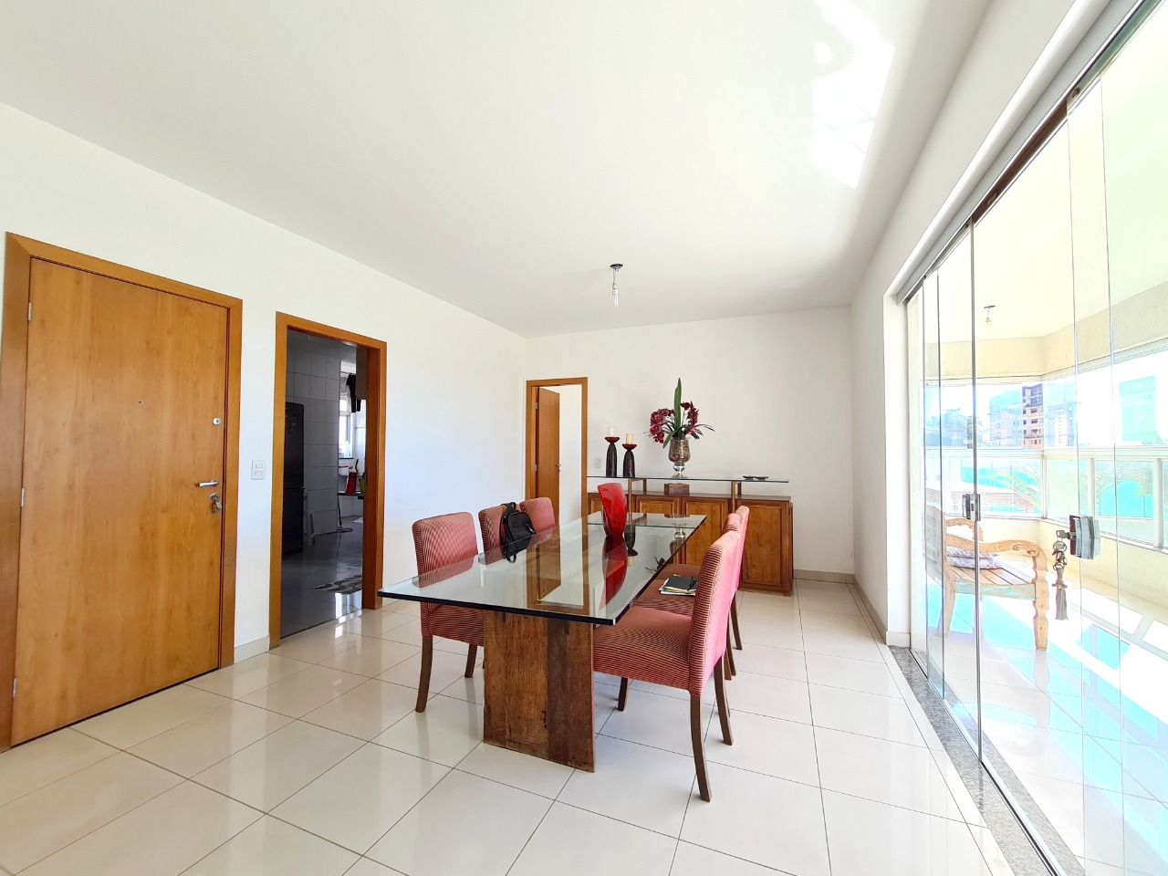 Apartamento à venda com 4 quartos, 147m² - Foto 3