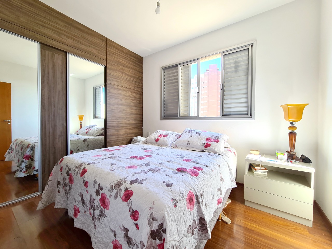 Apartamento à venda com 4 quartos, 147m² - Foto 6