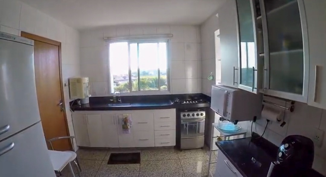 Apartamento à venda com 3 quartos, 100m² - Foto 5