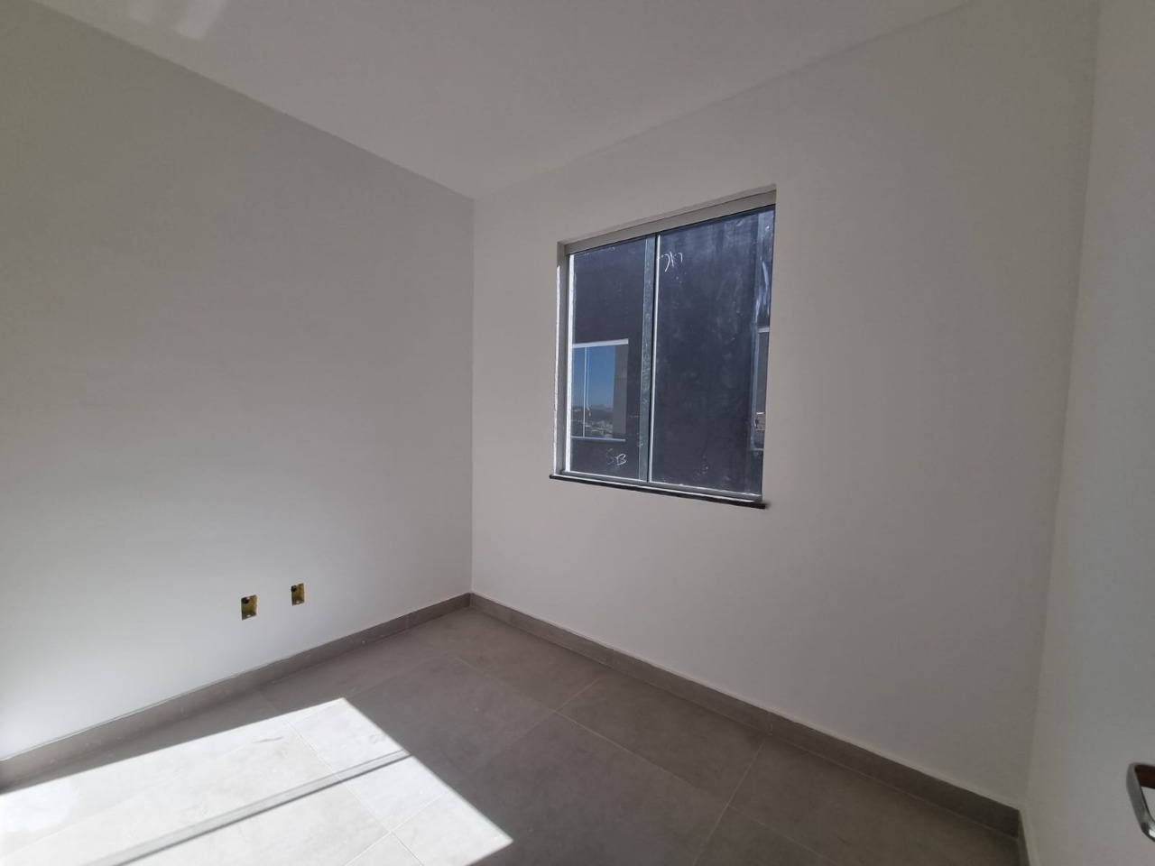 Casa à venda com 3 quartos, 100m² - Foto 5