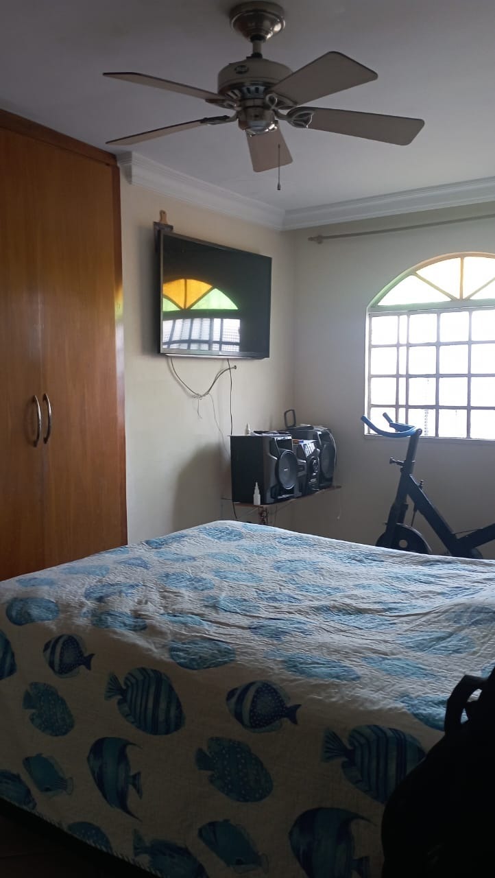 Casa à venda com 3 quartos, 250m² - Foto 22