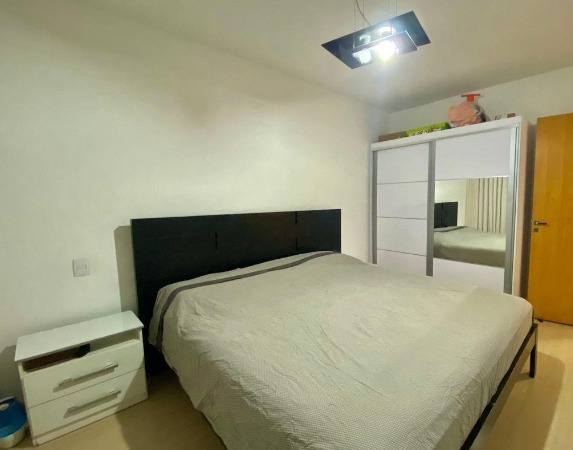 Casa à venda com 4 quartos, 186m² - Foto 11