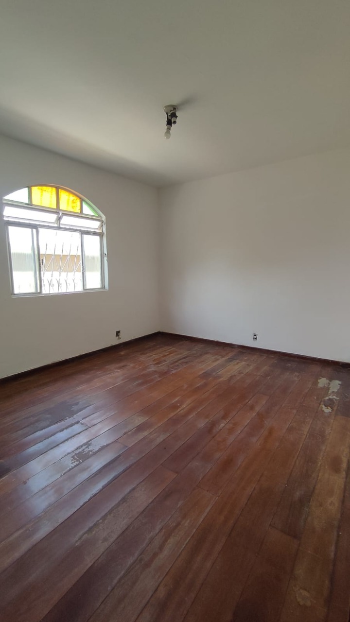 Casa à venda com 3 quartos, 219m² - Foto 12