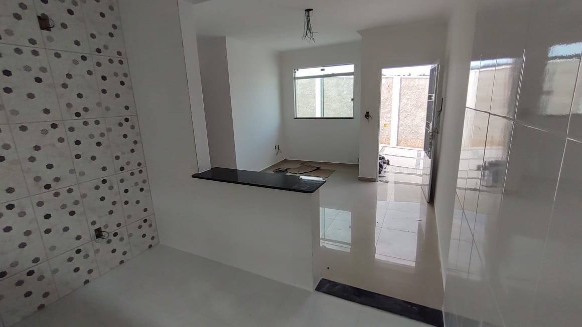 Casa à venda com 2 quartos, 57m² - Foto 17