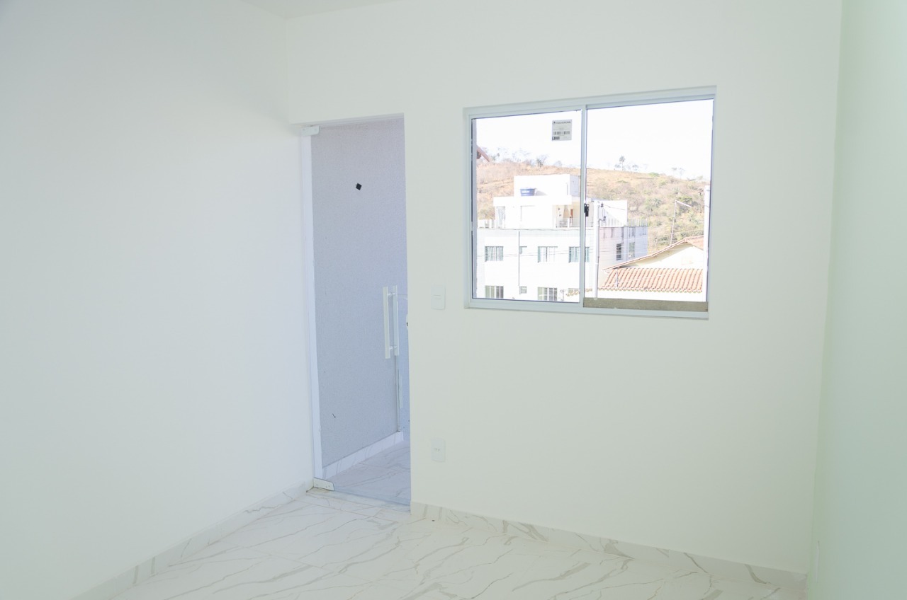 Casa à venda com 2 quartos, 60m² - Foto 5