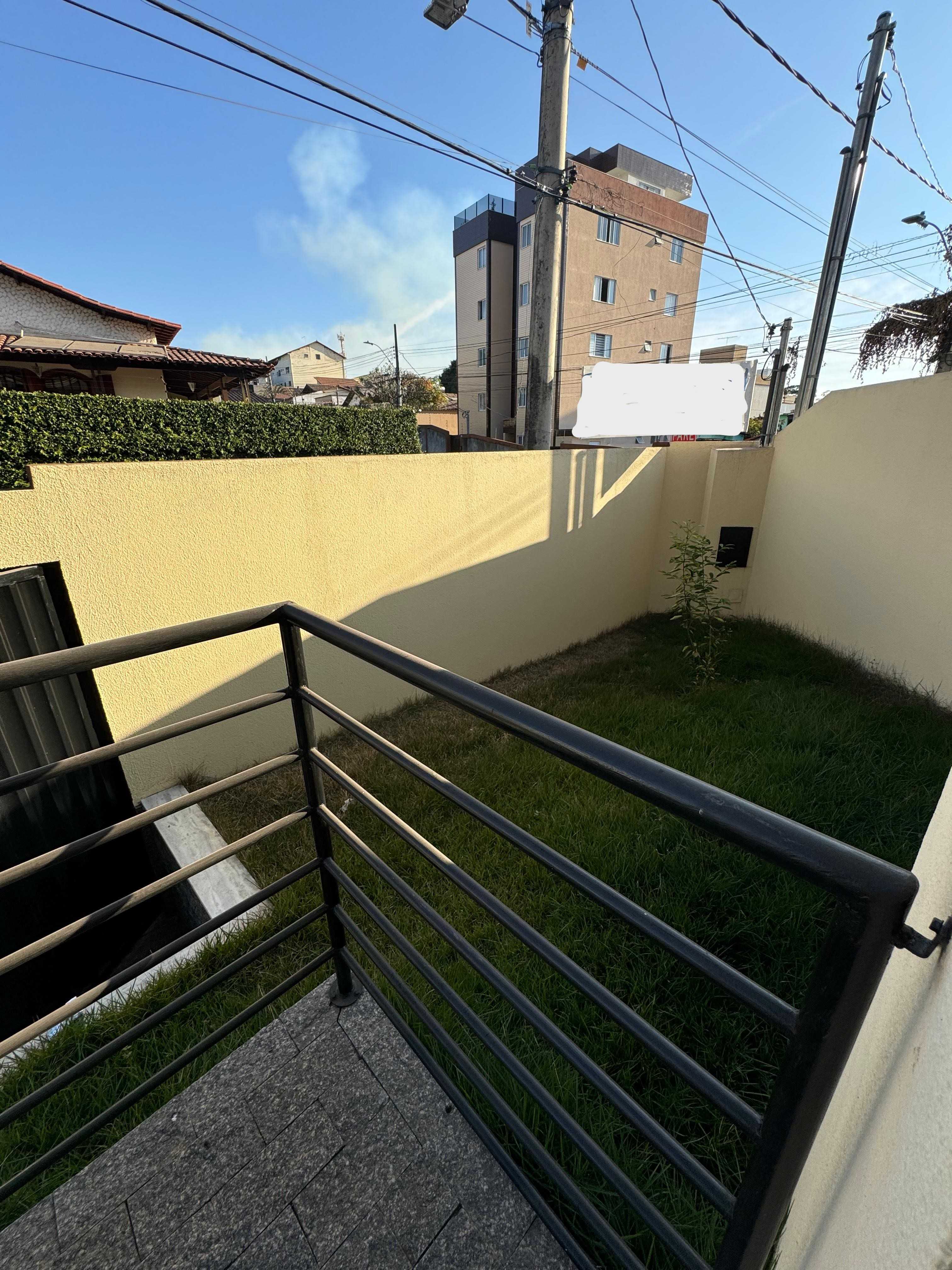 Casa à venda com 2 quartos, 90m² - Foto 5