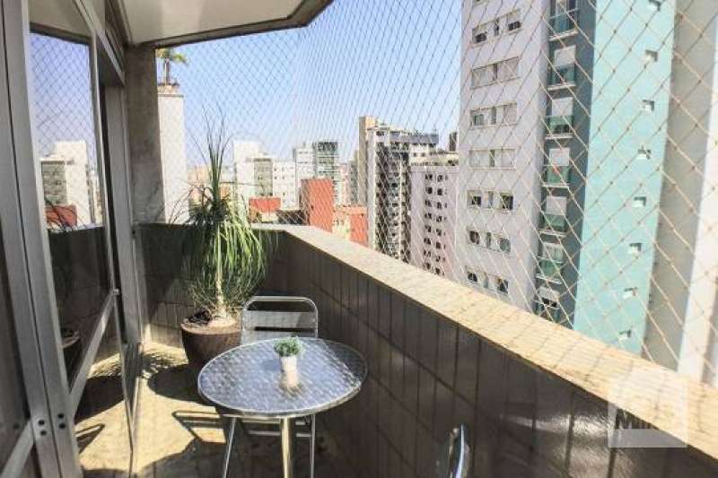 Apartamento à venda com 3 quartos, 90m² - Foto 8