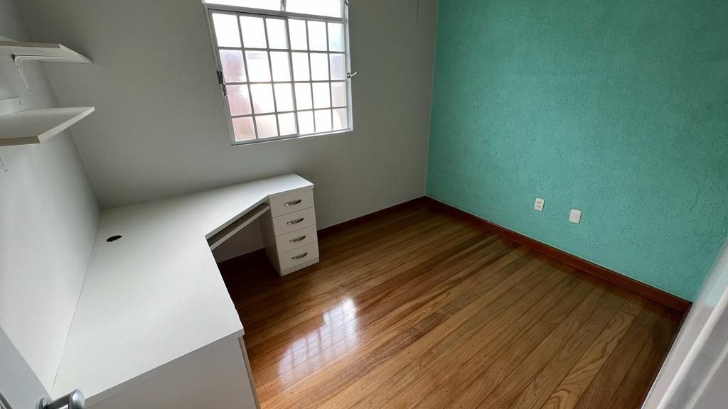 Casa à venda com 3 quartos, 250m² - Foto 12