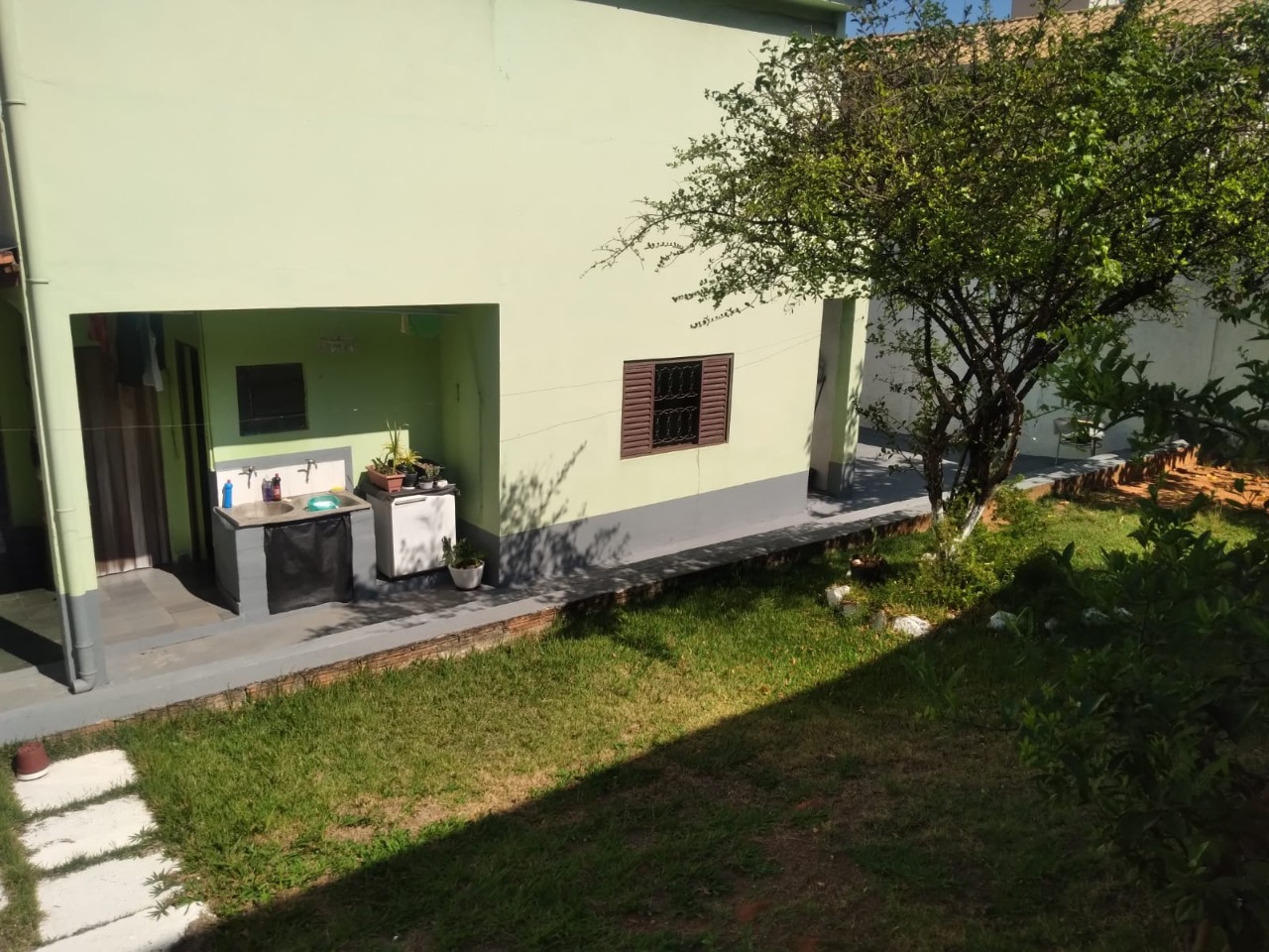 Casa à venda com 3 quartos, 90m² - Foto 4