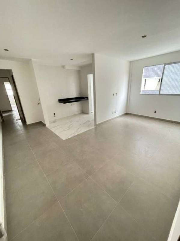 Apartamento à venda com 3 quartos, 77m² - Foto 1