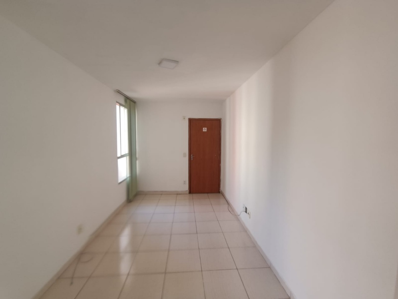 Apartamento à venda com 2 quartos, 64m² - Foto 4