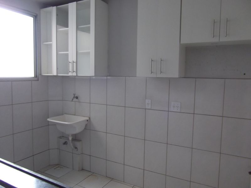 Apartamento à venda com 2 quartos, 50m² - Foto 2