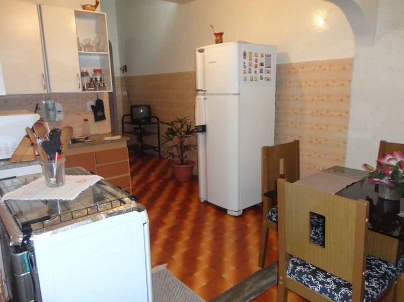 Casa à venda com 4 quartos, 140m² - Foto 11