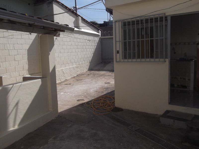 Casa à venda com 4 quartos, 150m² - Foto 17