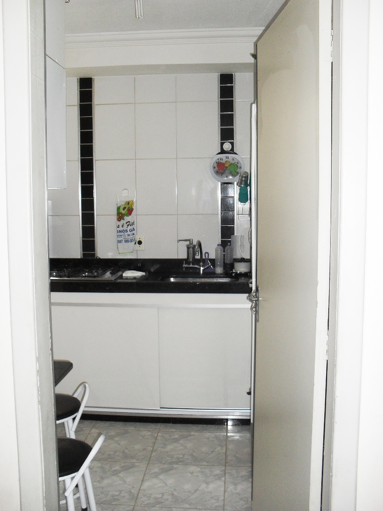 Apartamento à venda com 2 quartos, 48m² - Foto 4