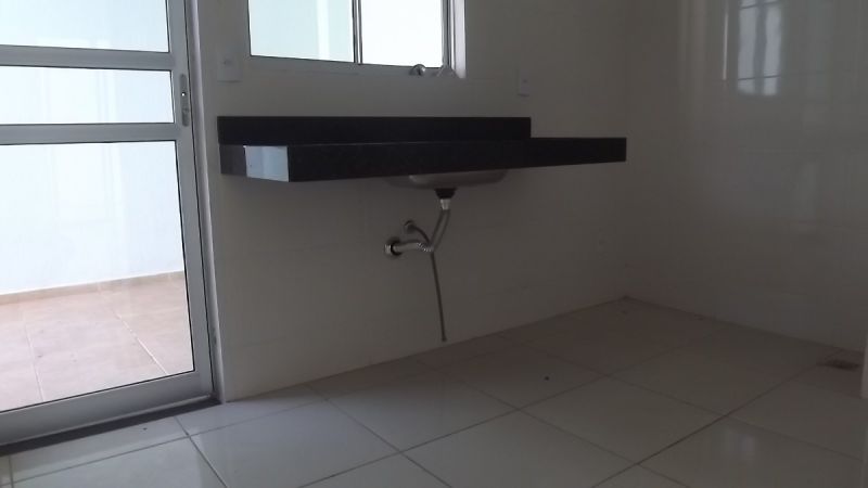 Apartamento à venda com 2 quartos, 106m² - Foto 10